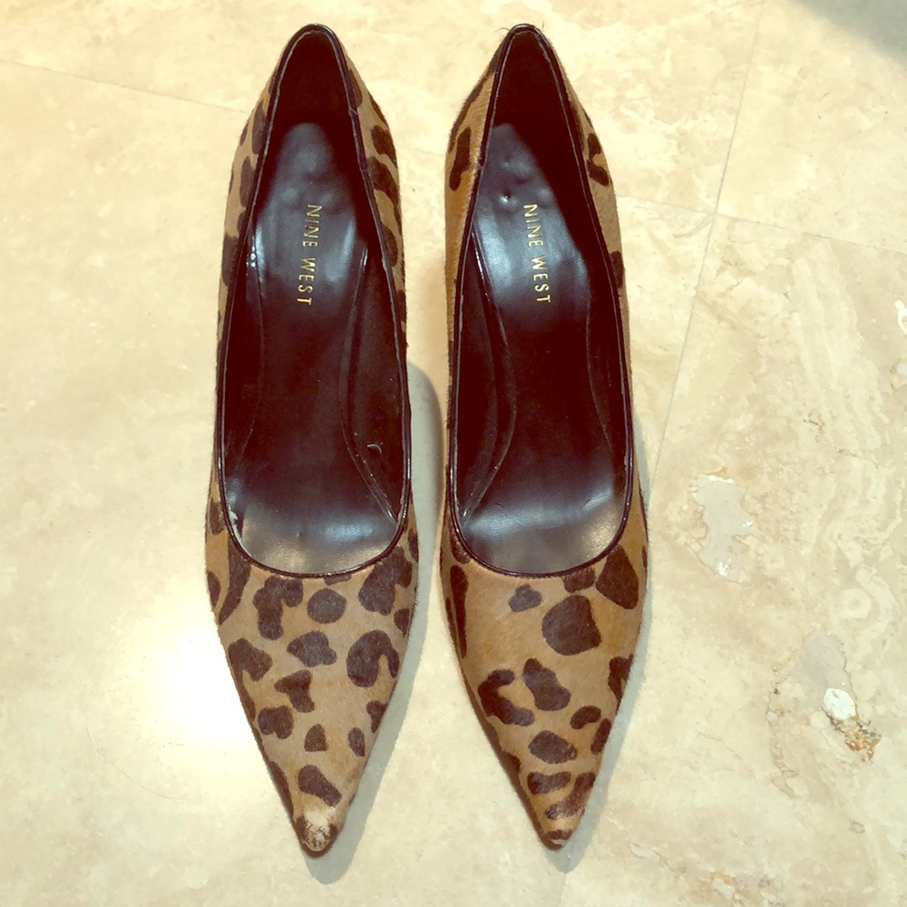 Leopard pumps